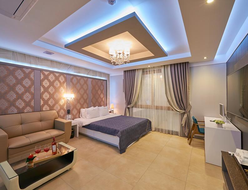 Shell Stone Yeosu Business Hotel Экстерьер фото